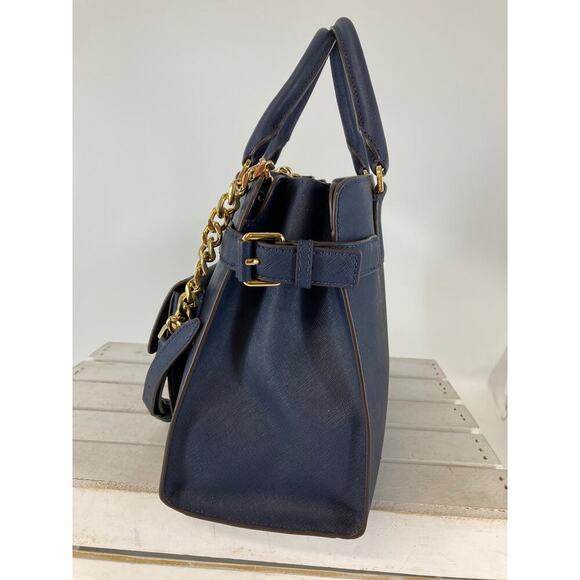 MICHAEL KORS, LARGE NAVY SAFFIANO LEATHER CROSSBODY BAG - Picture 5 of 16
